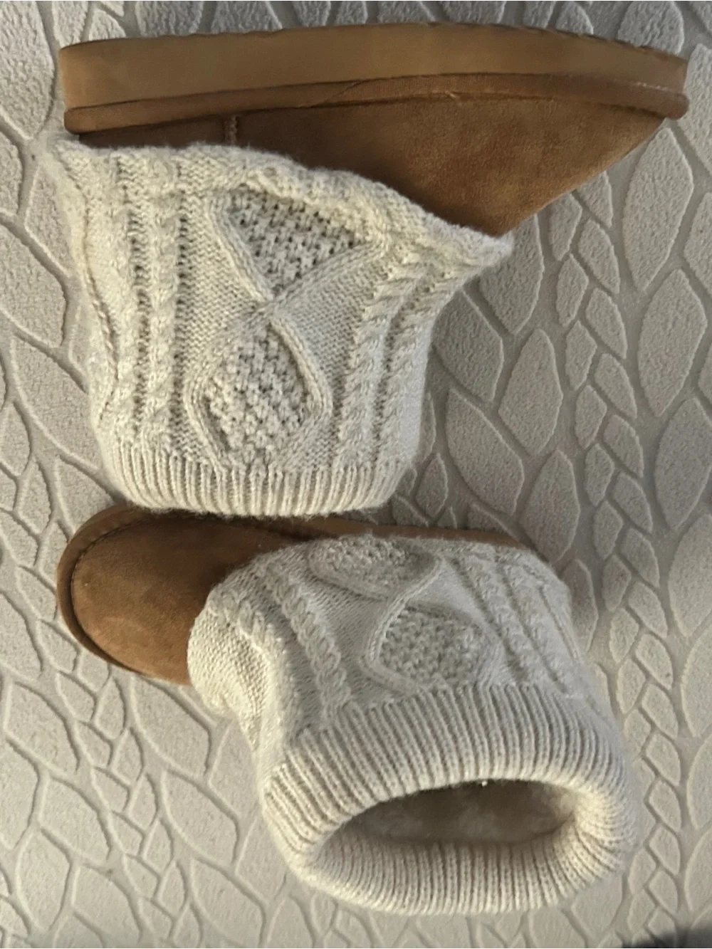 Steve Madden Cream Sweater Cuff Kids Boots w/Colorful Embroidered Patch Accents